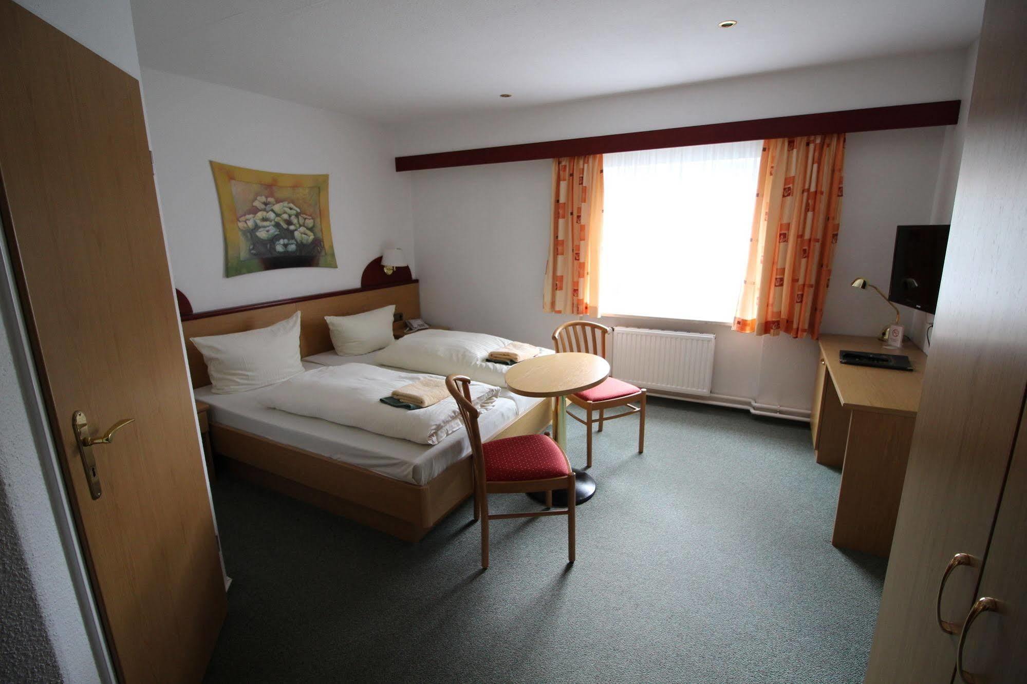 Hotel Carstens Bordesholm Extérieur photo