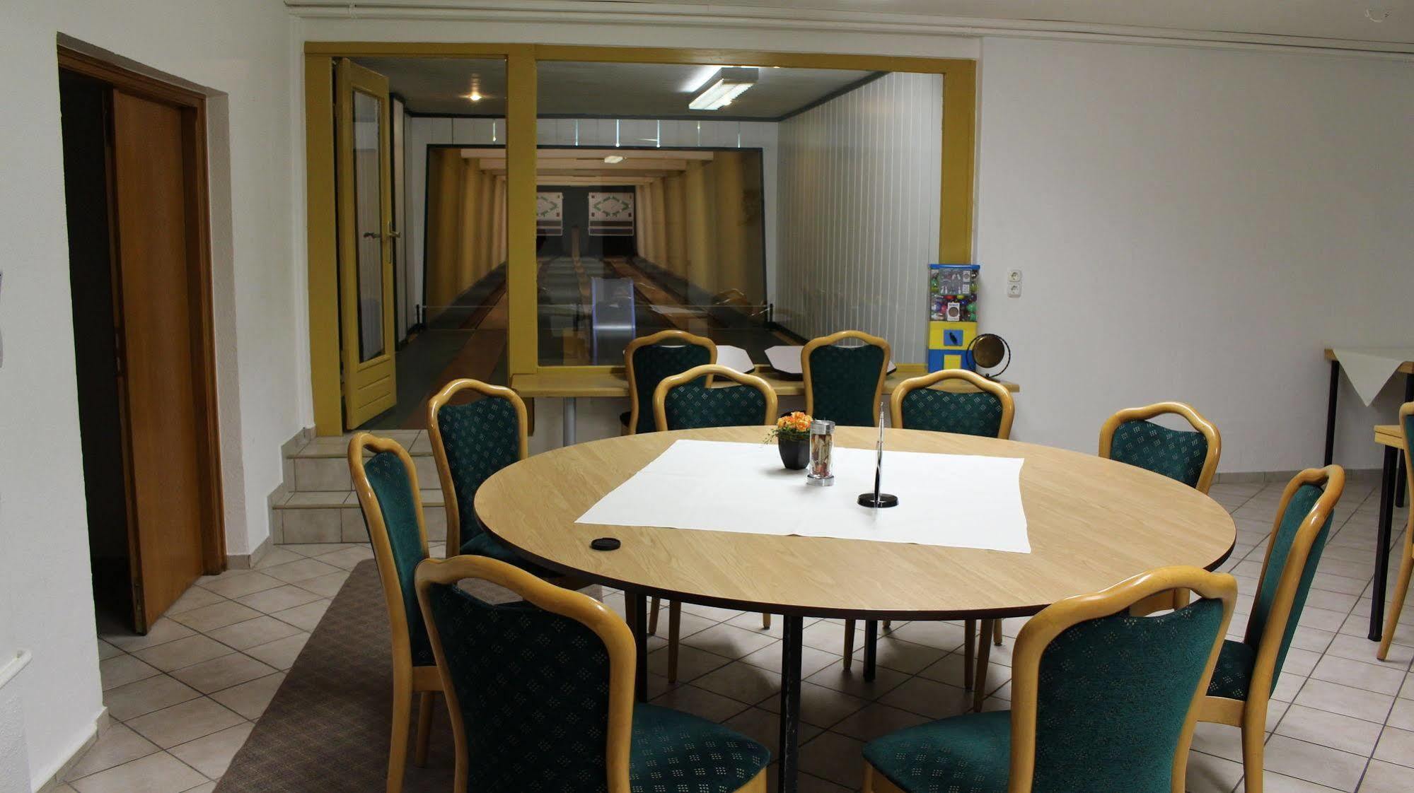 Hotel Carstens Bordesholm Extérieur photo
